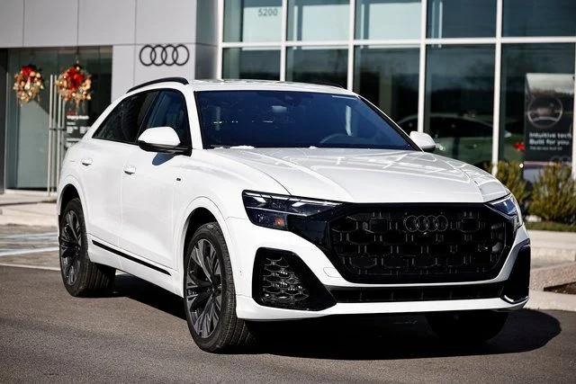 New 2026 Glacier White Metallic Audi 55 Premium Plus image 2