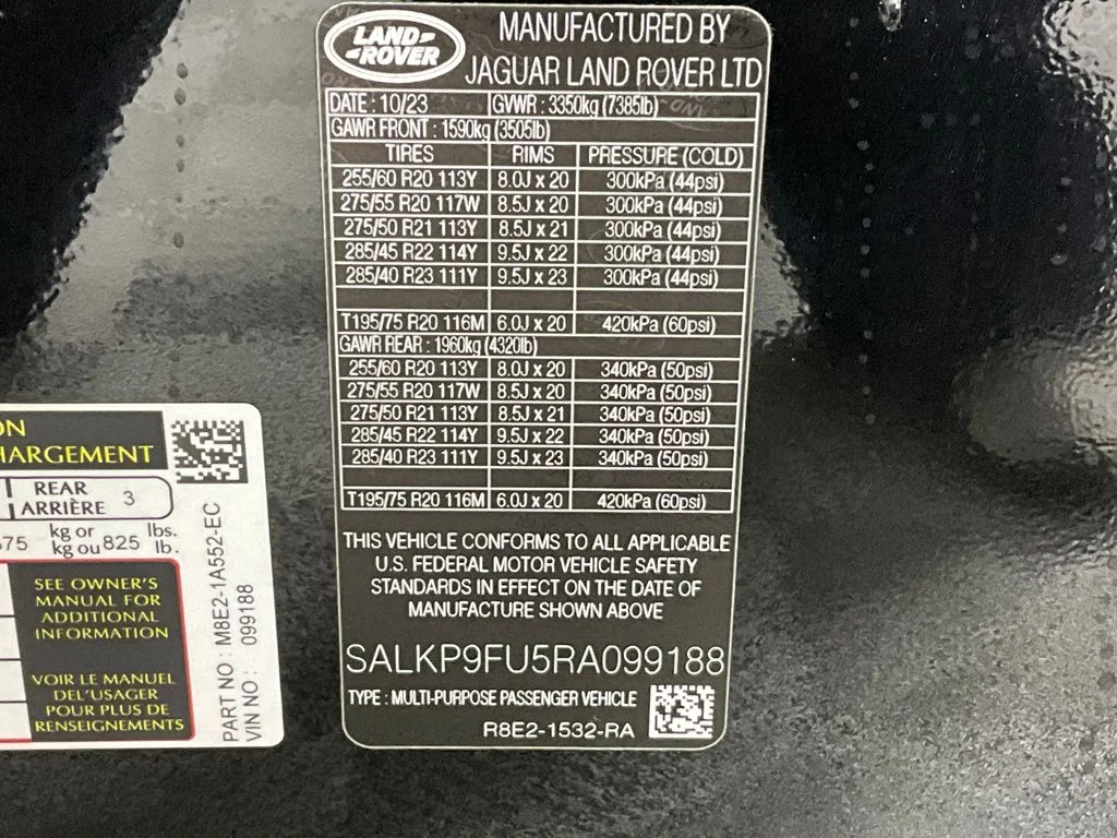 Used 2024 Black Land Rover SE image 30