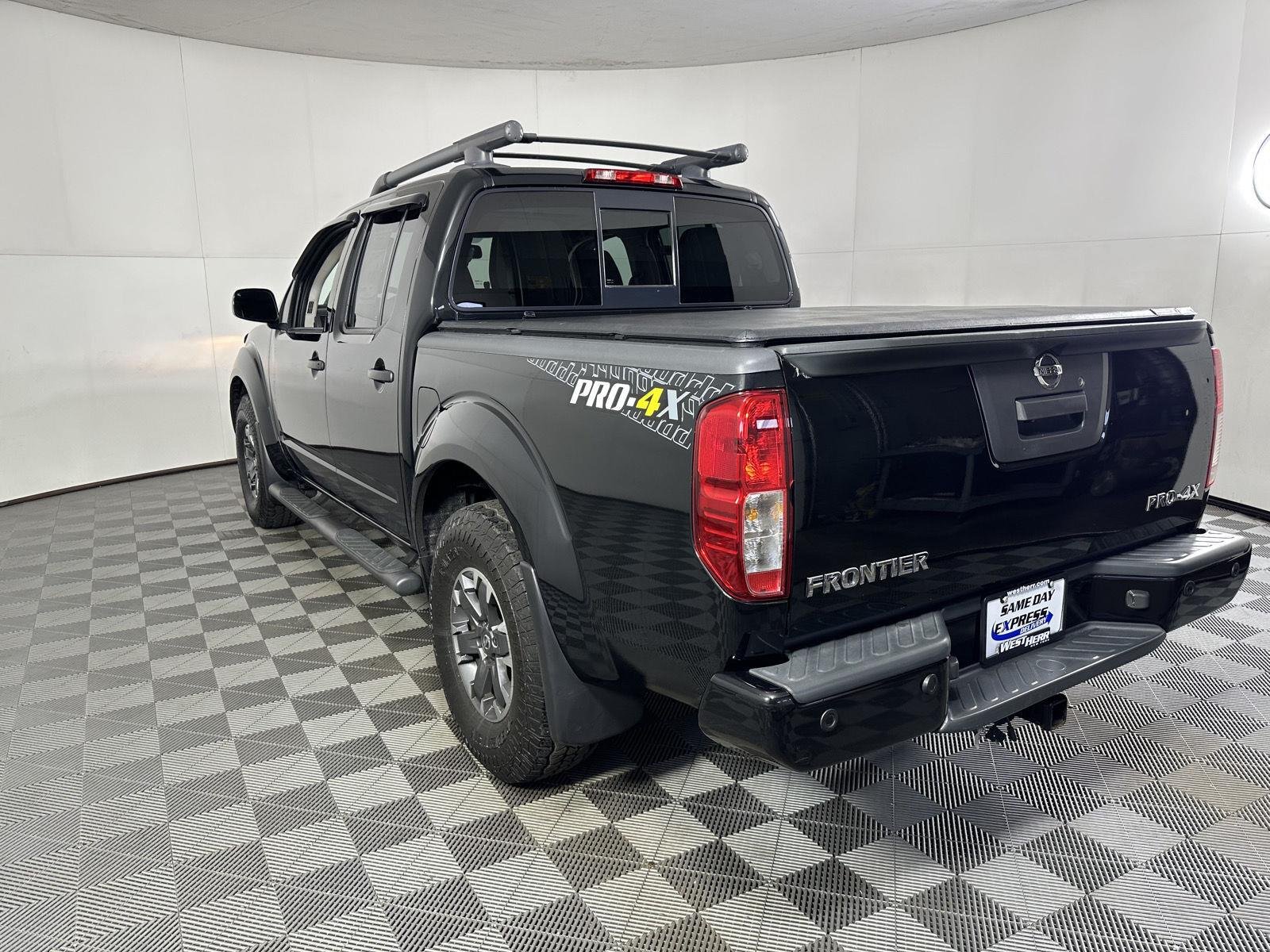 Used 2019 Magnetic Black Pearl Nissan PRO-4X image 18