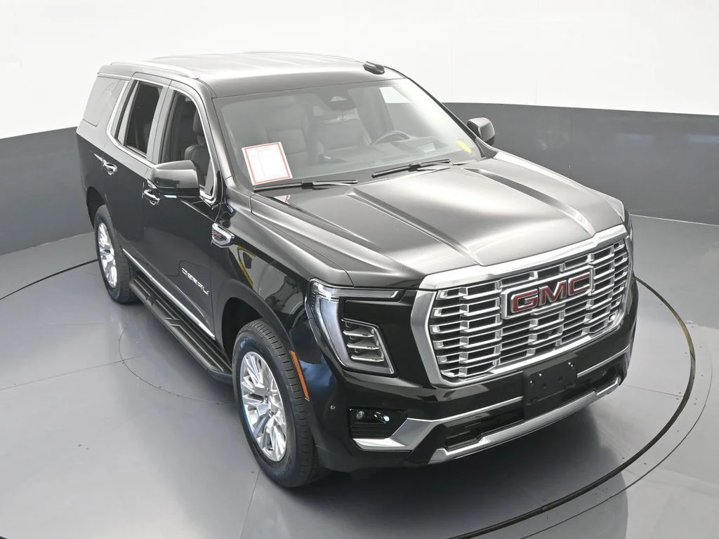 2025 GMC Yukon Denali - Photo 61