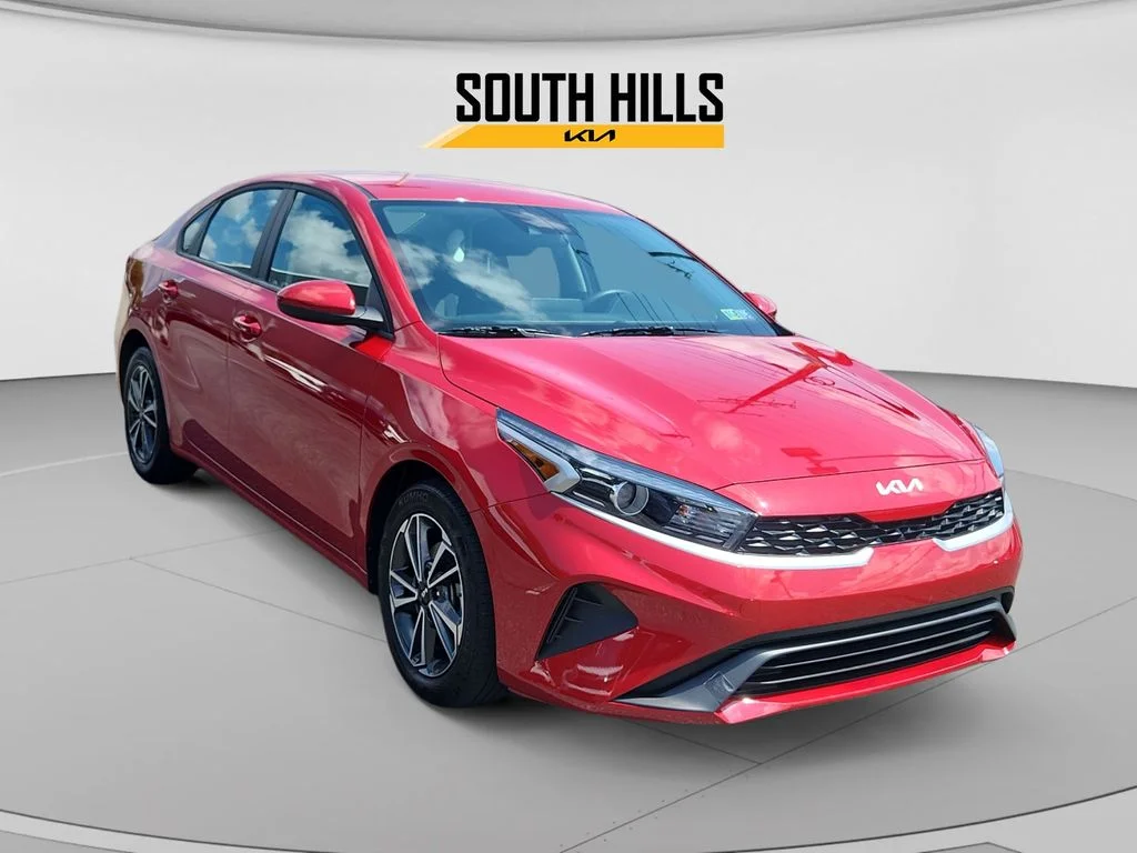 Used 2024 Red Kia LXS image 7