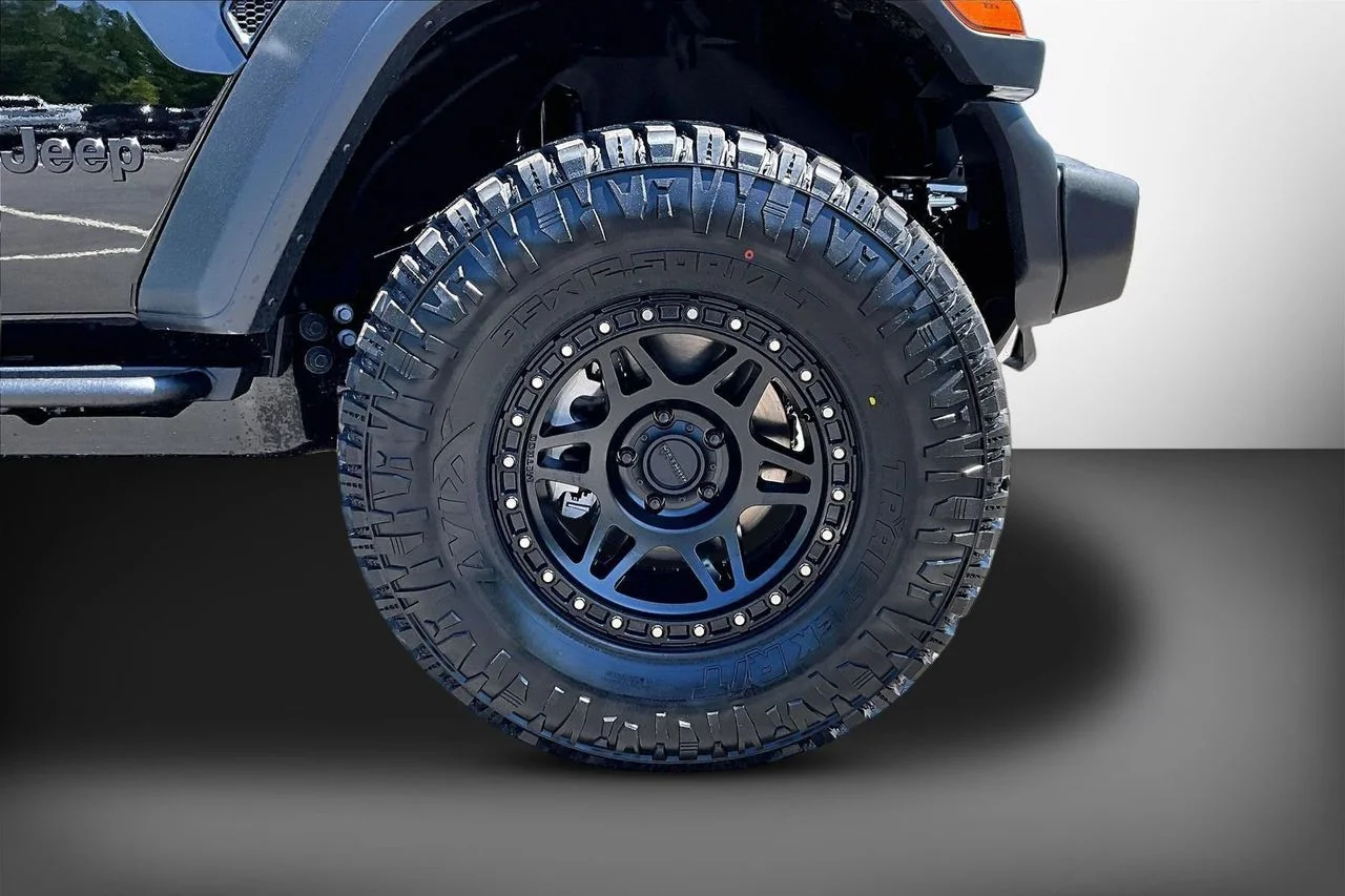 New 2026 Black Clearcoat Jeep Sport S image 27