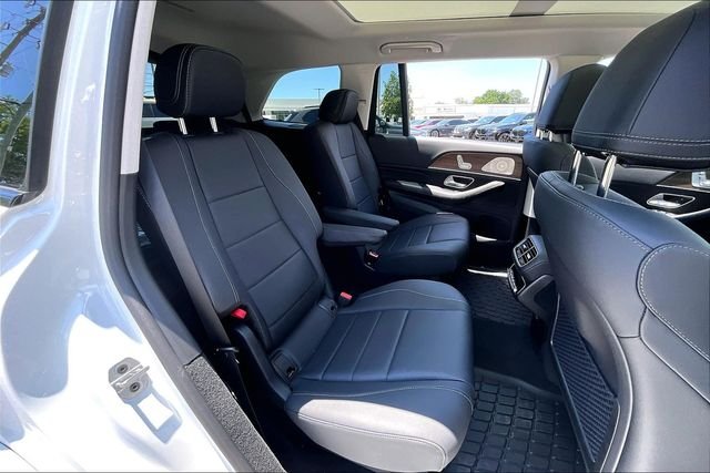 New 2026 Polar White Mercedes-Benz GLS 450 image 24