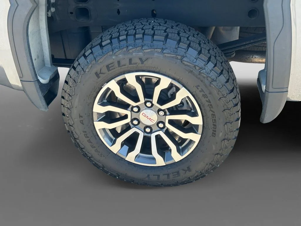 Used 2021 Gray GMC AT4 image 10
