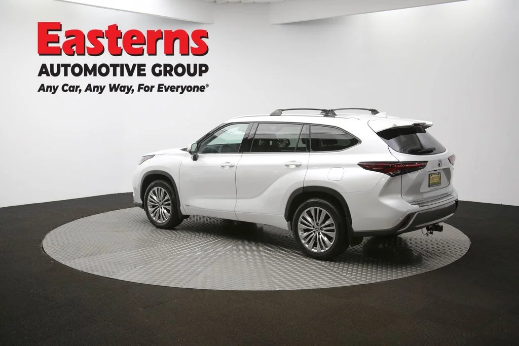 Used 2024 Beige Toyota Platinum image 69