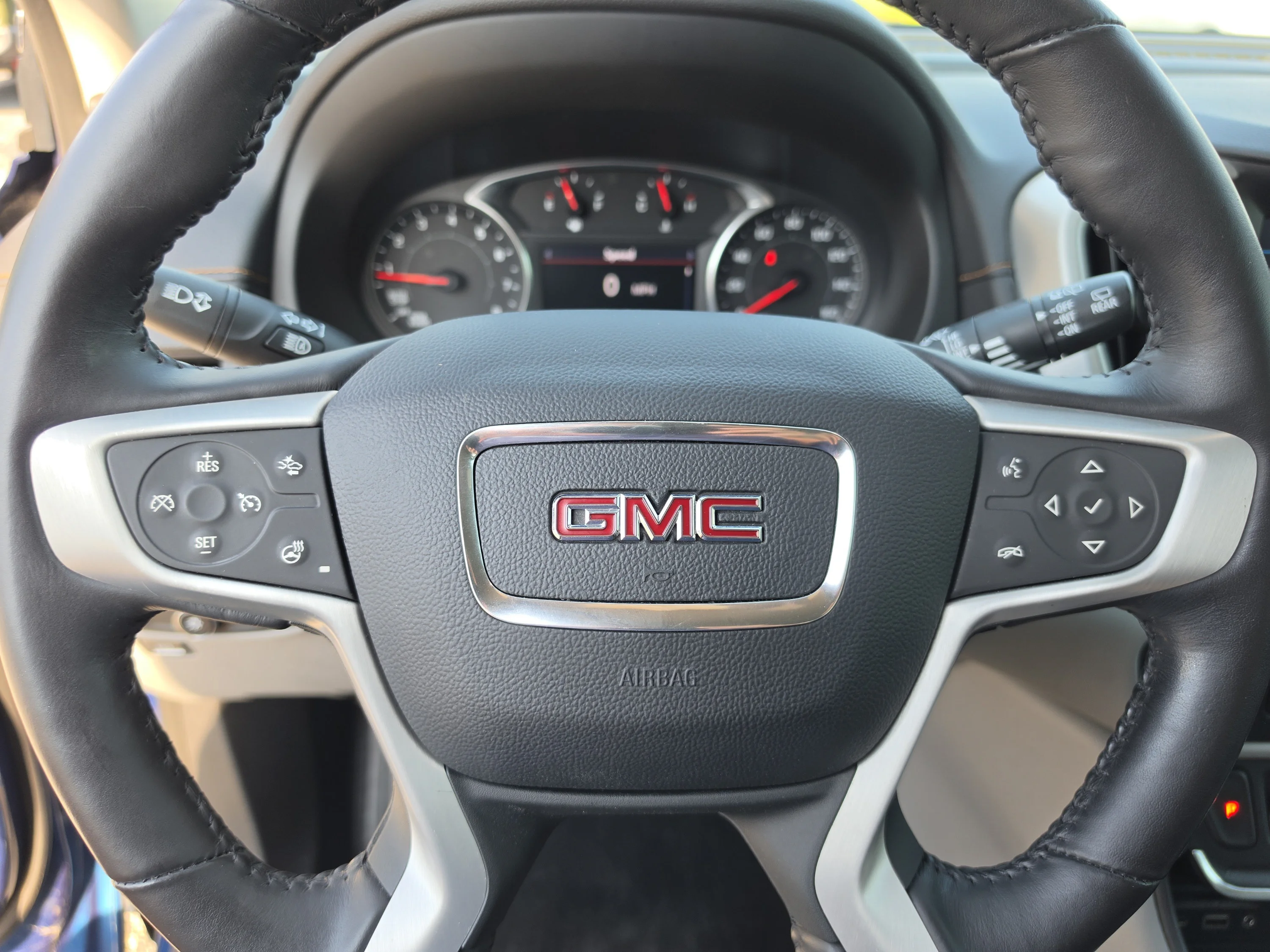 Used 2020 Blue Emerald Metallic GMC SLT image 35