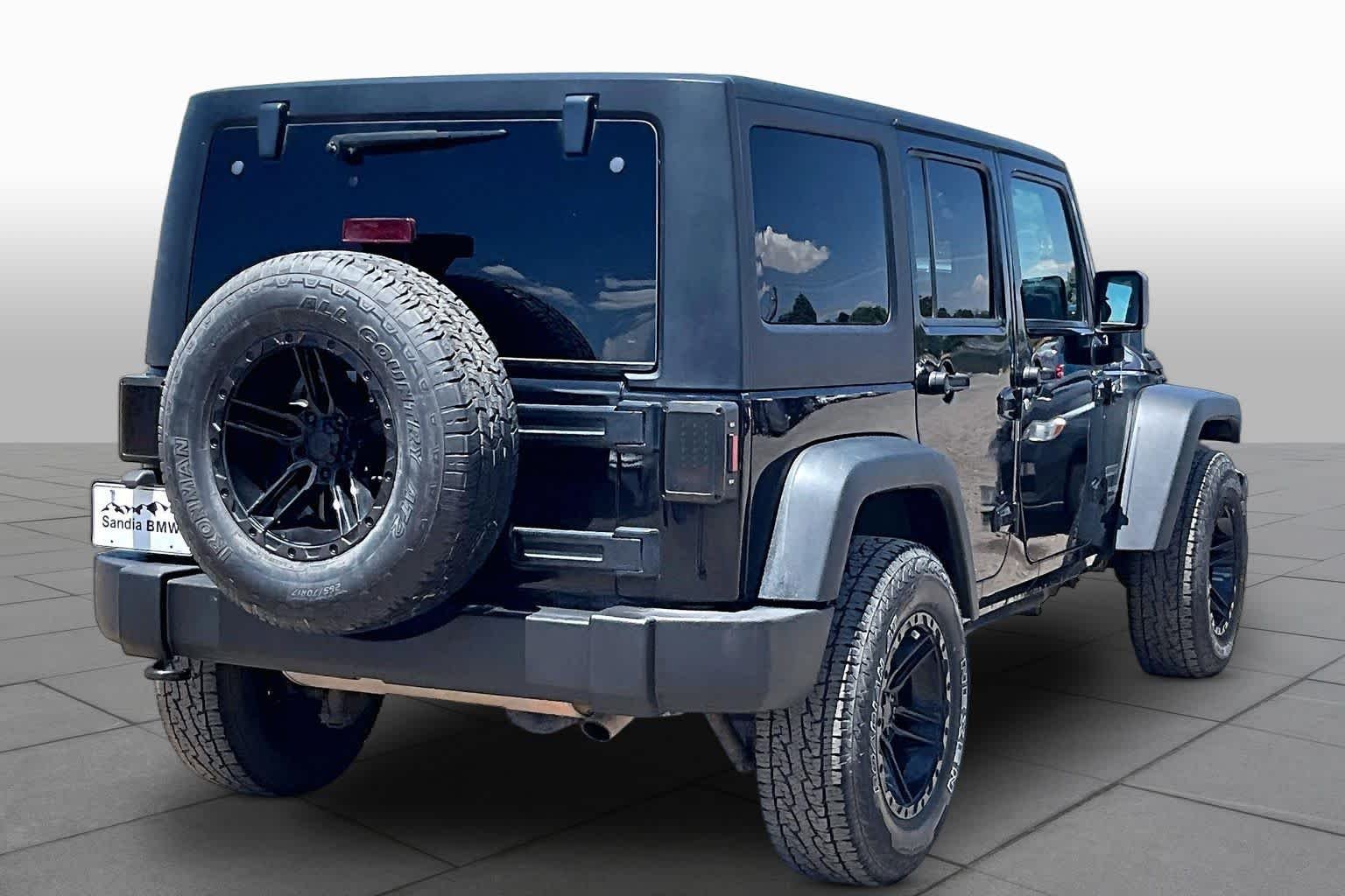 Used 2018 Black Clearcoat Jeep Sport S image 9