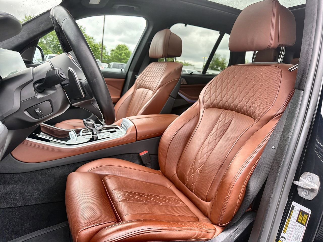 Used 2023 Black BMW M50i image 16