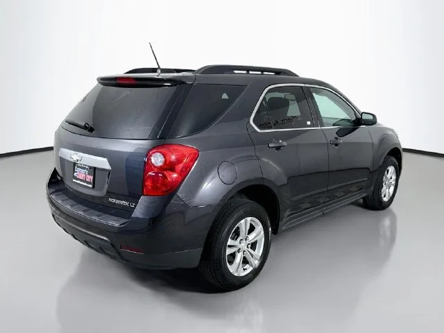 Used 2015 Gray Chevrolet LT image 7
