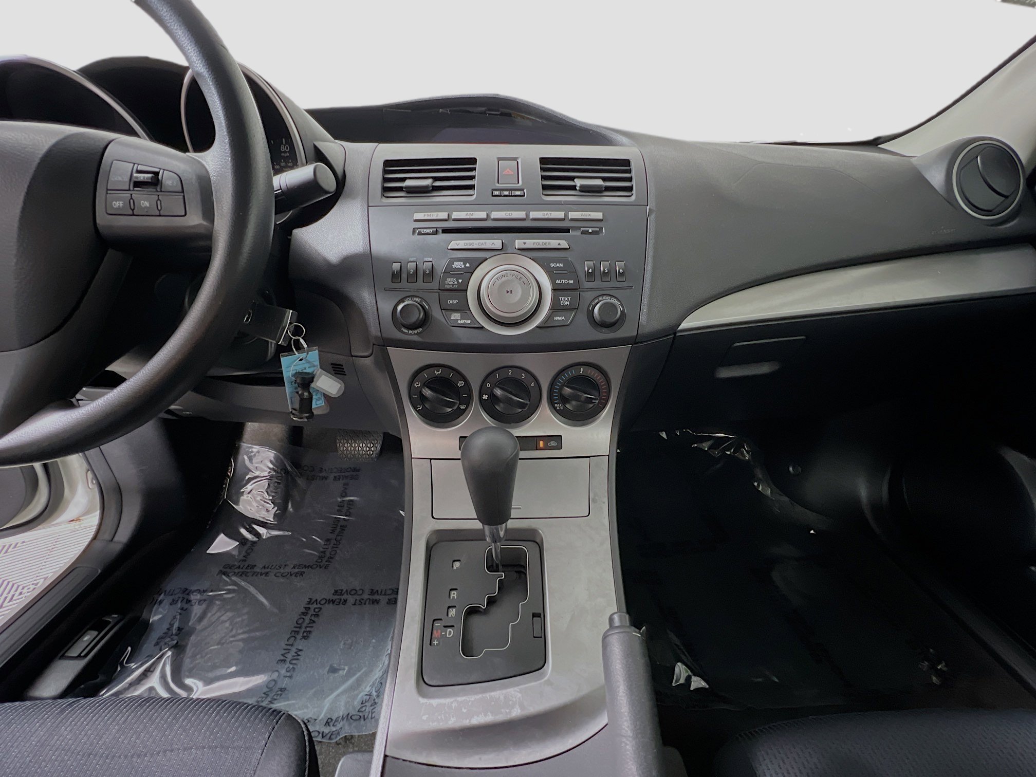 Used 2011 Crystal White Pearl Mica Mazda i Touring image 21