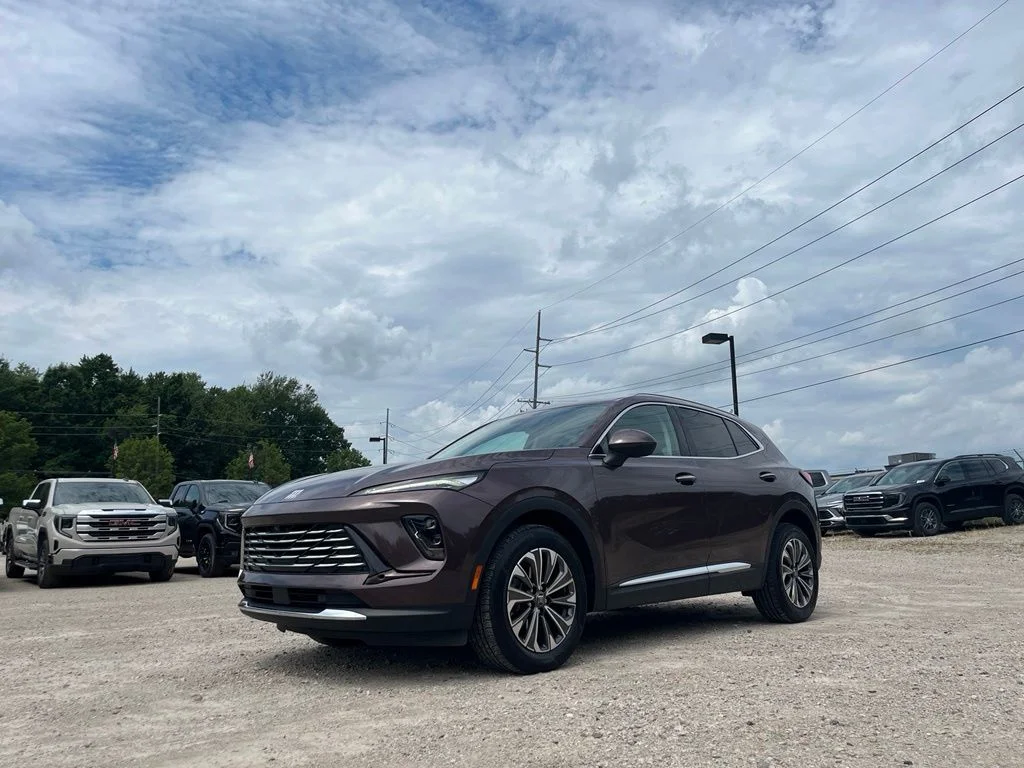 Used 2024 Amethyst Metallic Buick Preferred image 2
