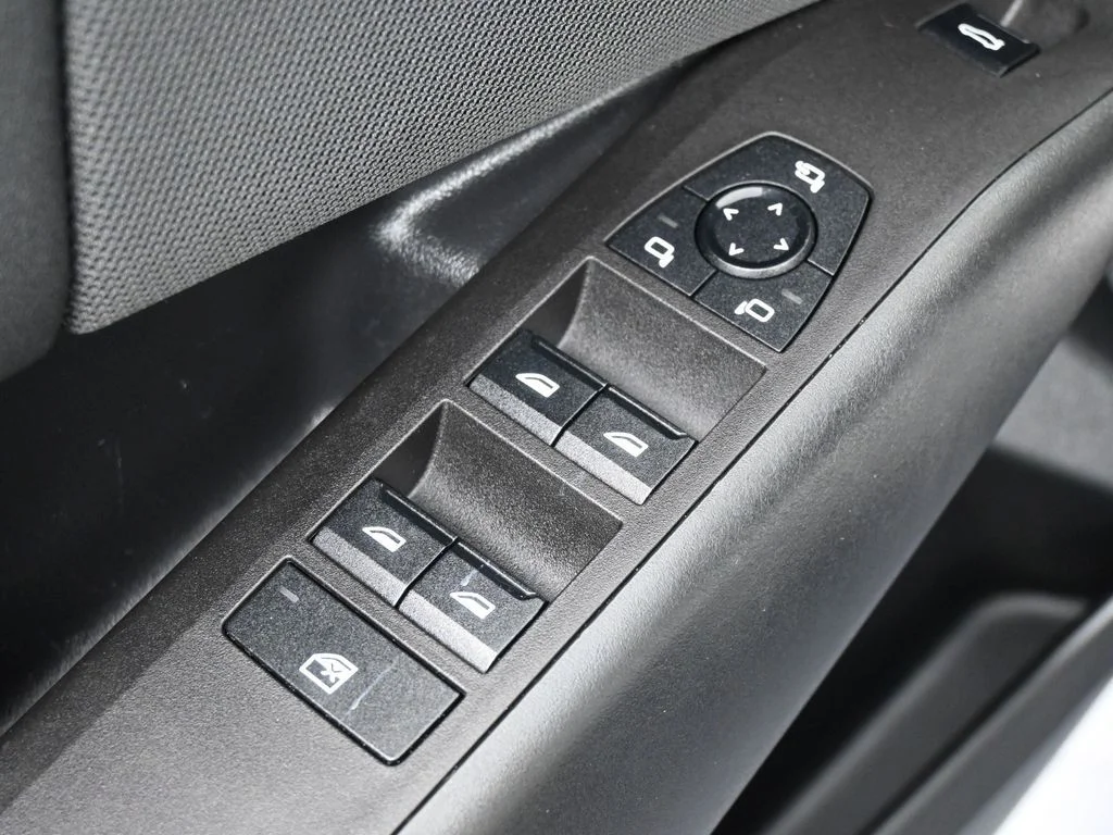 2025 BMW X3 30 - Photo 13