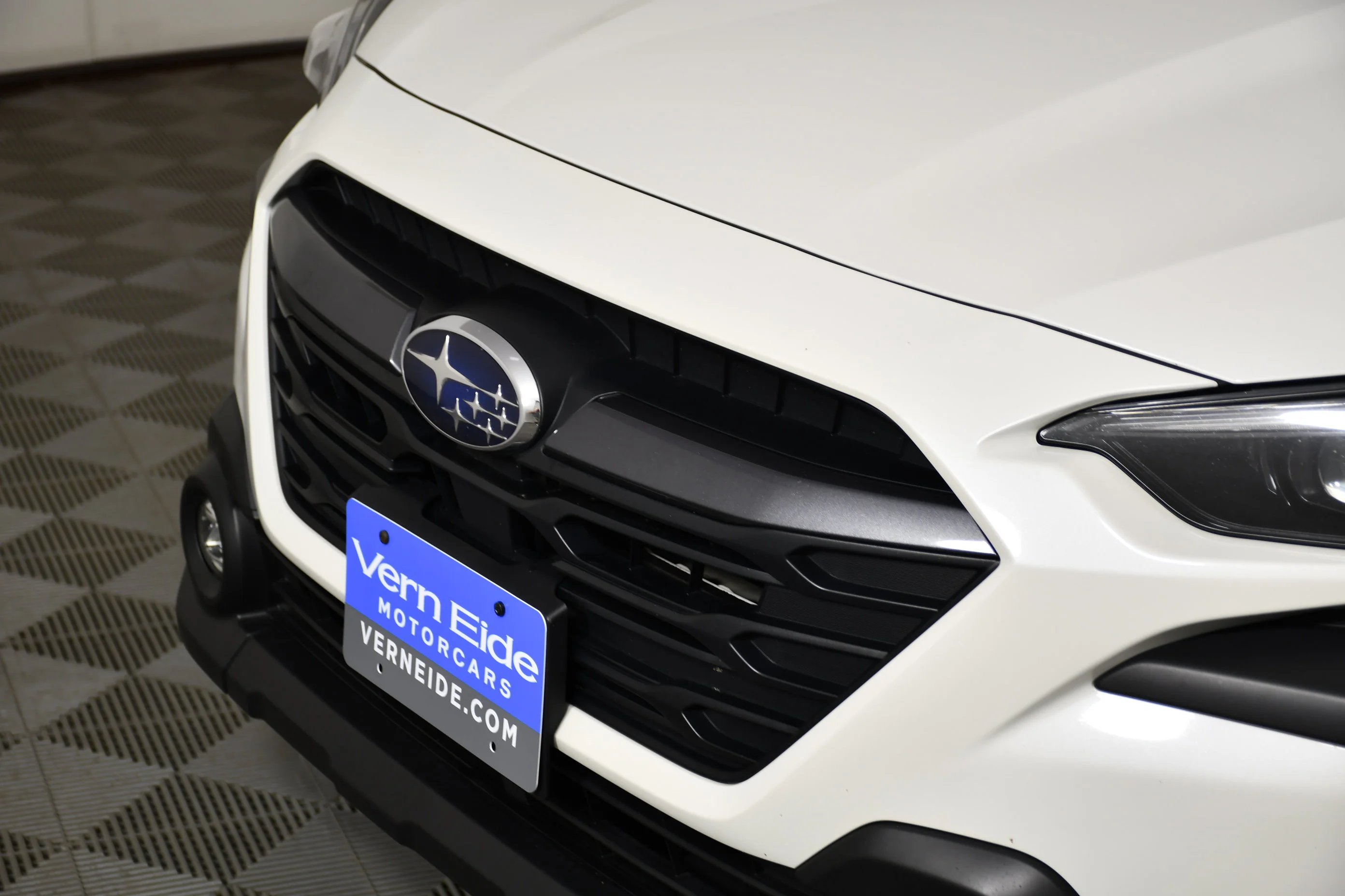 Used 2024 Crystal White Pearl Subaru Premium image 11