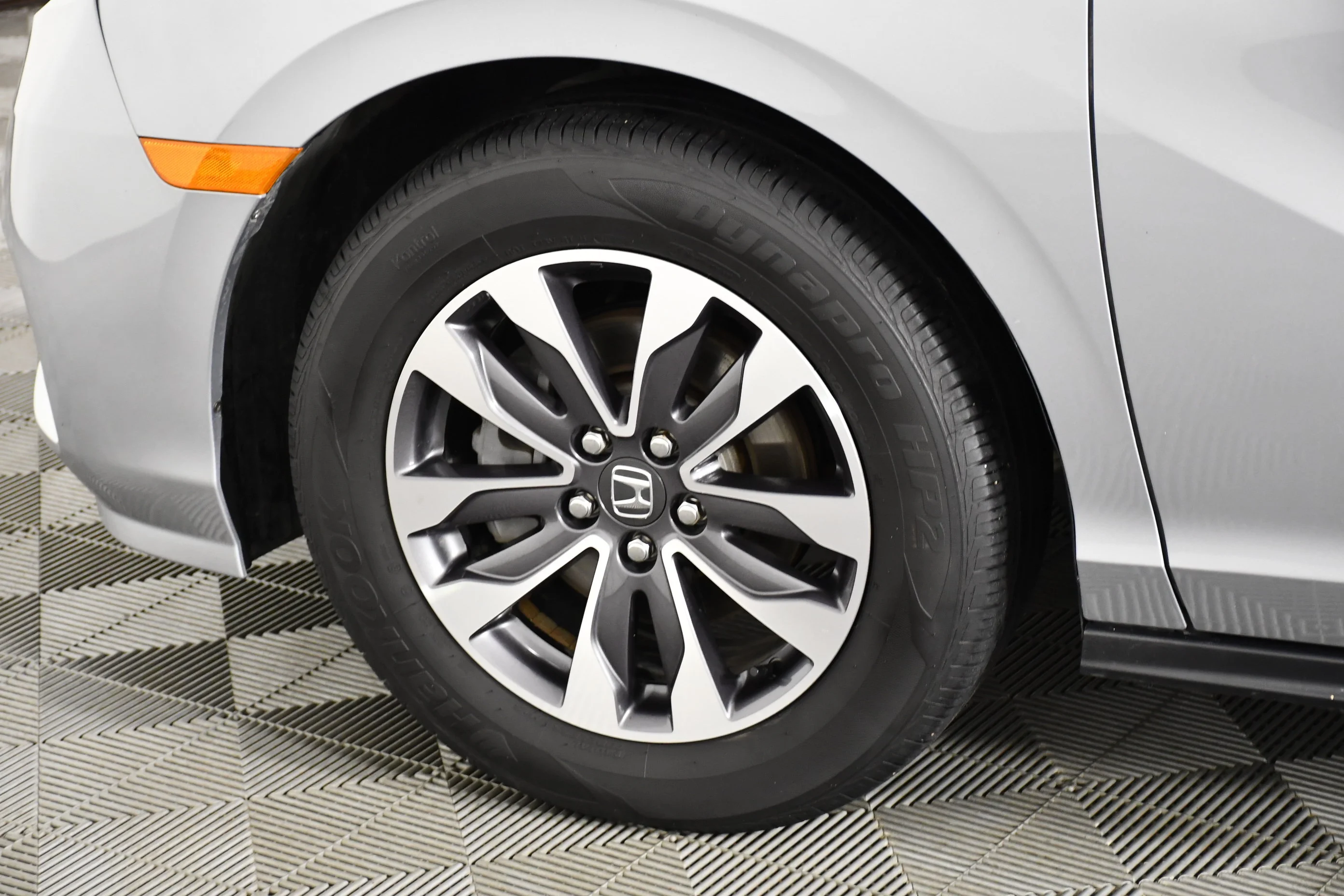 Used 2022 Lunar Silver Metallic Honda EX-L image 53