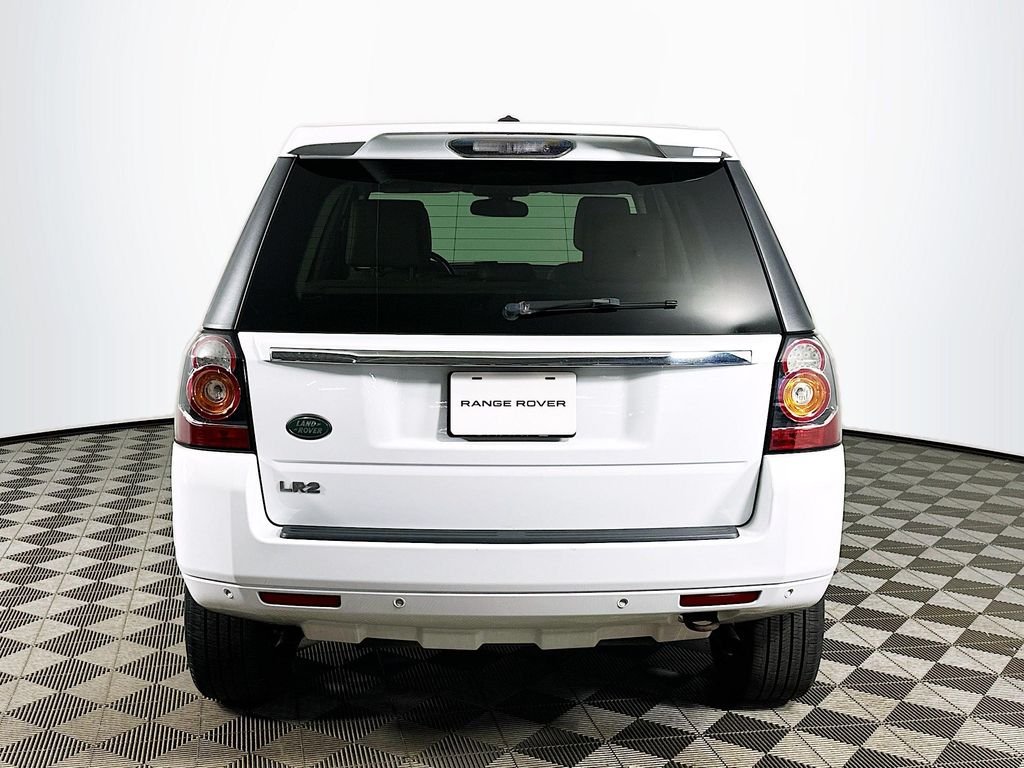 Used 2013 Fuji White Land Rover  image 6