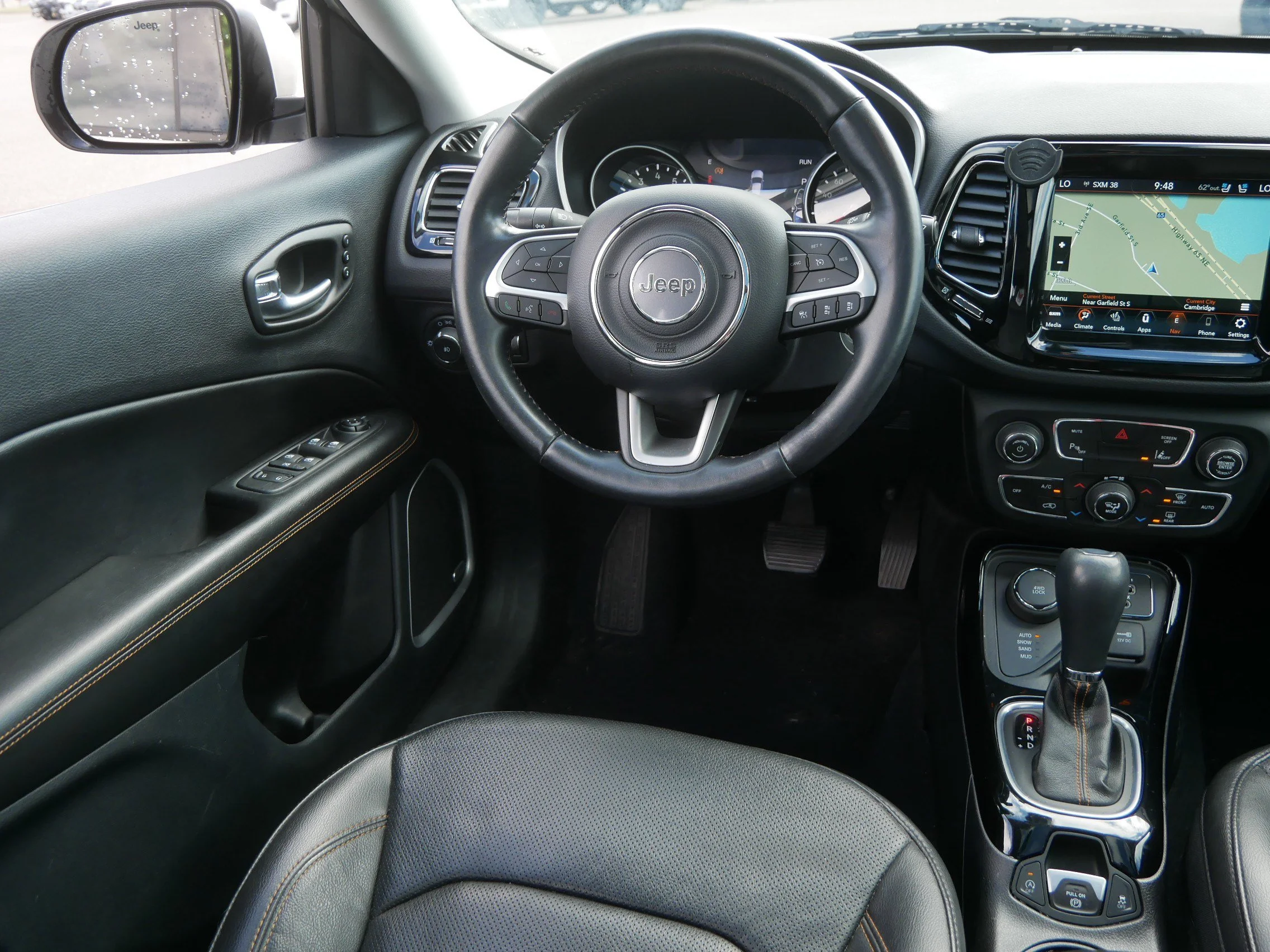 Used 2021 Pearl White Tri-Coat Jeep Limited image 9