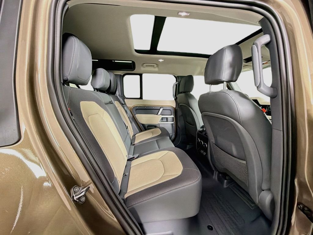 Certified Used 2023 Brown Land Rover X-Dynamic SE image 30