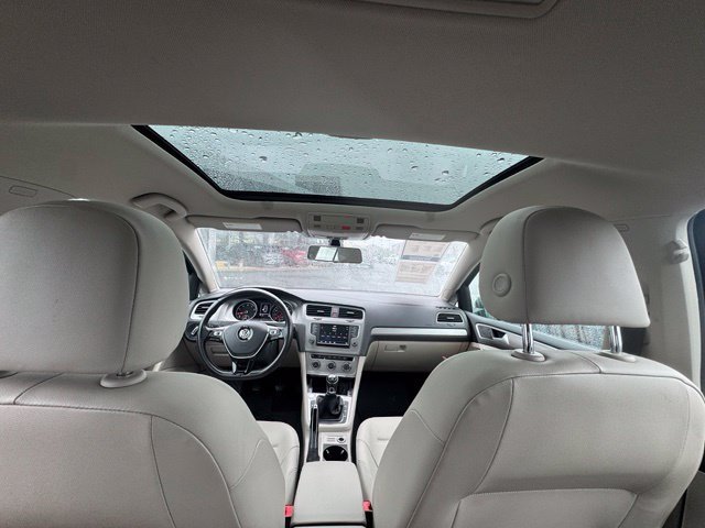 Used 2017 Black Volkswagen  image 19