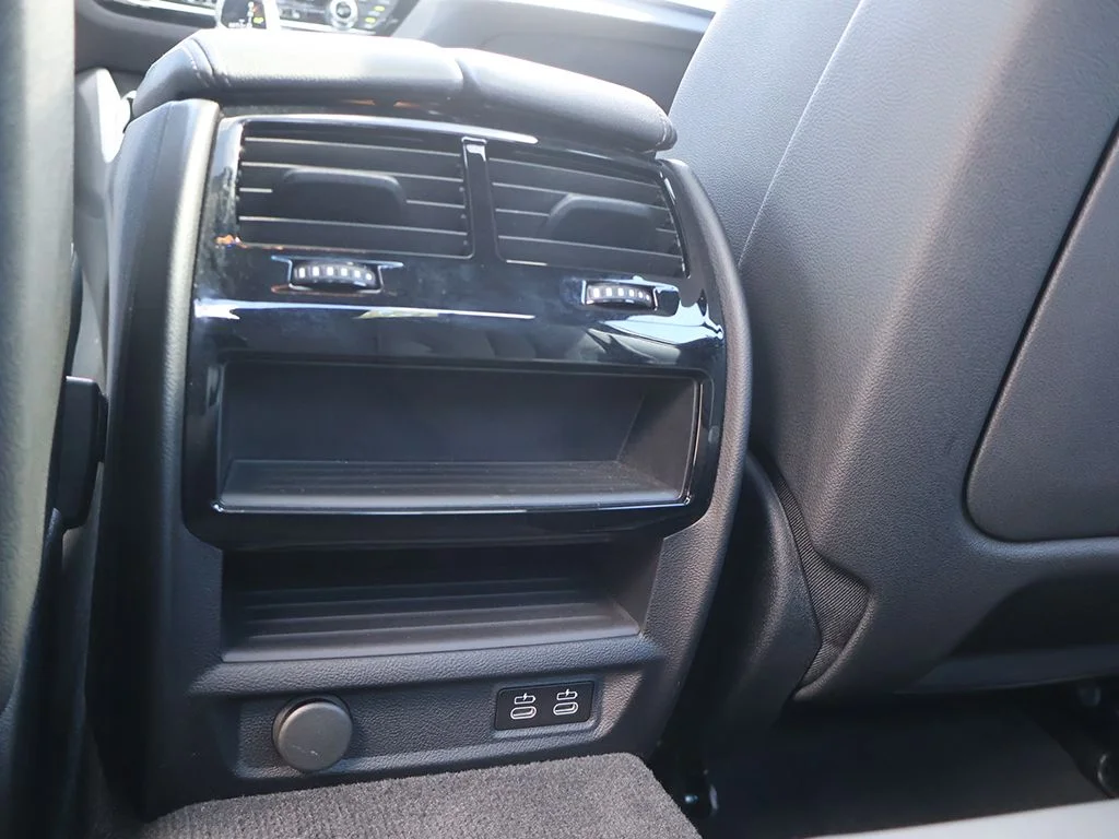 Used 2023 Black BMW 530i image 38
