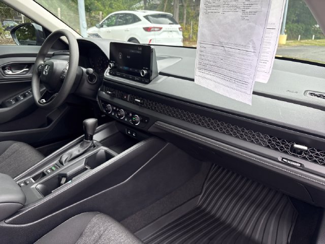 2025 Honda Accord SE - Photo 33