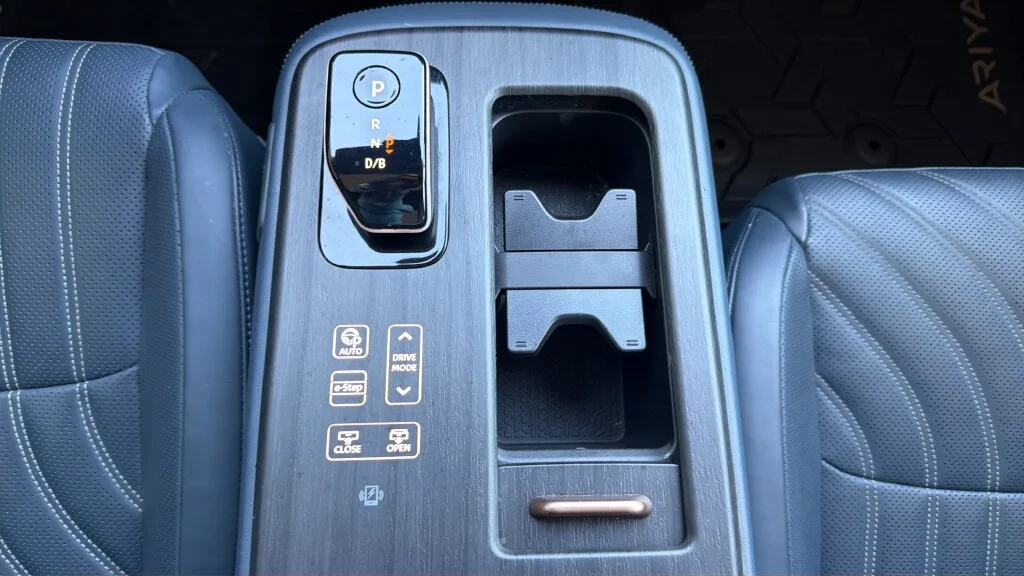 Certified Used 2023 Everest White Pearl Tricoat Black Diamond Pearl Nissan Platinum+ e-4orce image 17