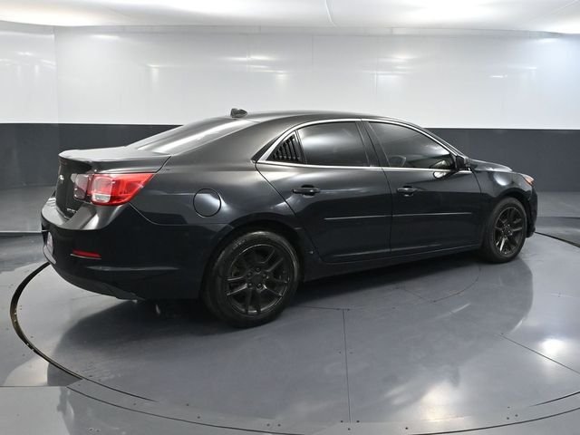 2013 Chevrolet Malibu 1LT photo 3