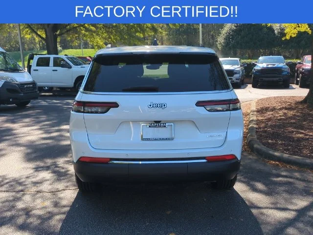Used 2024 White Jeep Laredo image 4