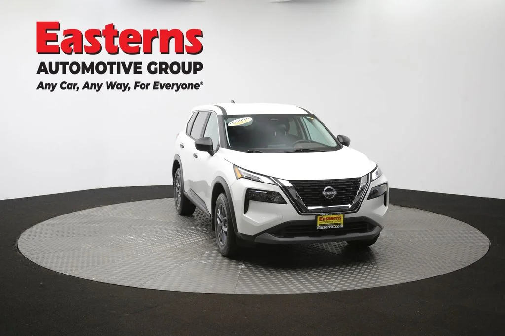 Used 2023 White Nissan S image 52