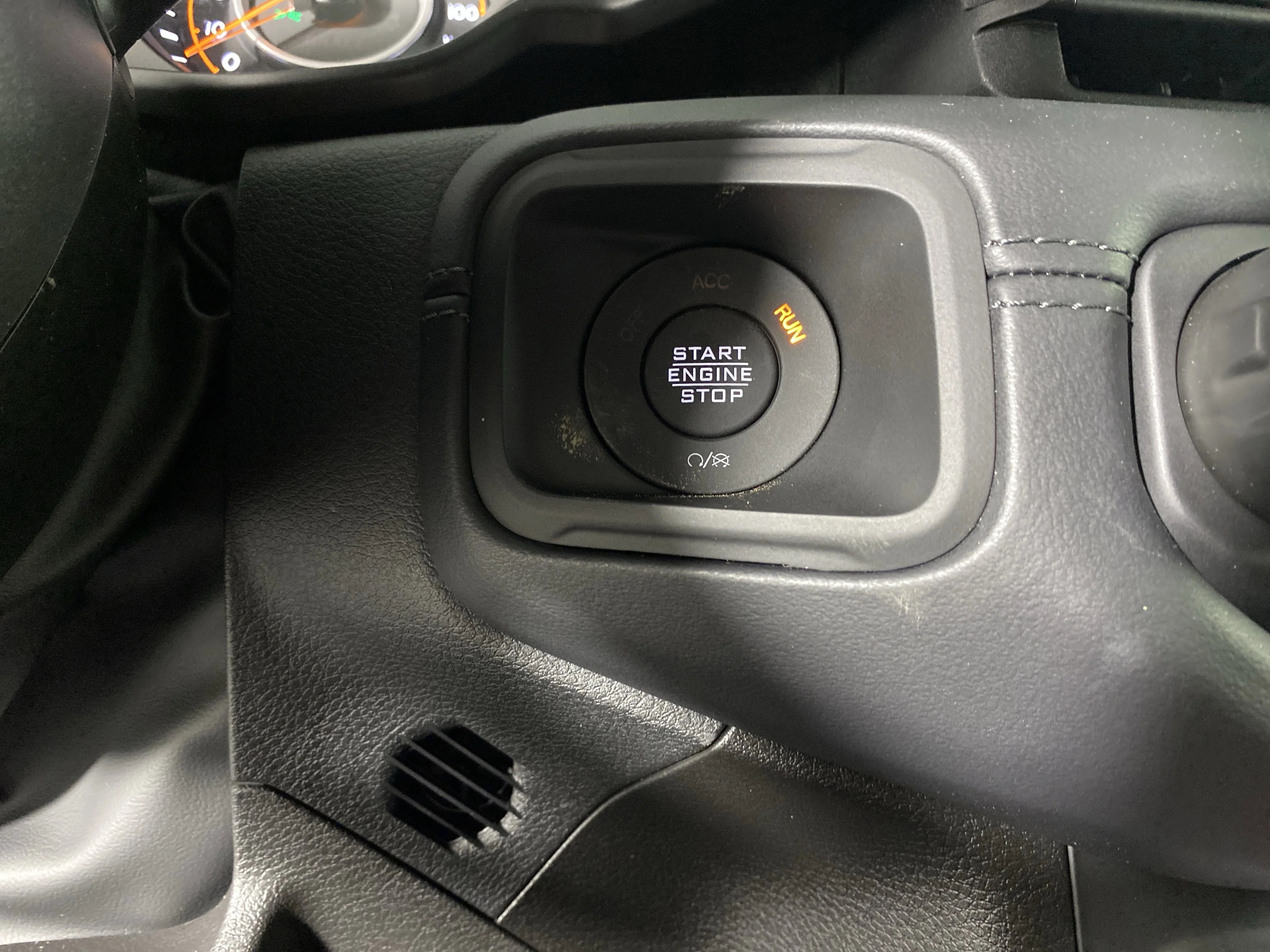 New 2026 Reign Exterior Paint Jeep Mojave image 21