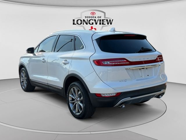 Used 2019 White Platinum Clearcoat Metallic Lincoln Select image 3