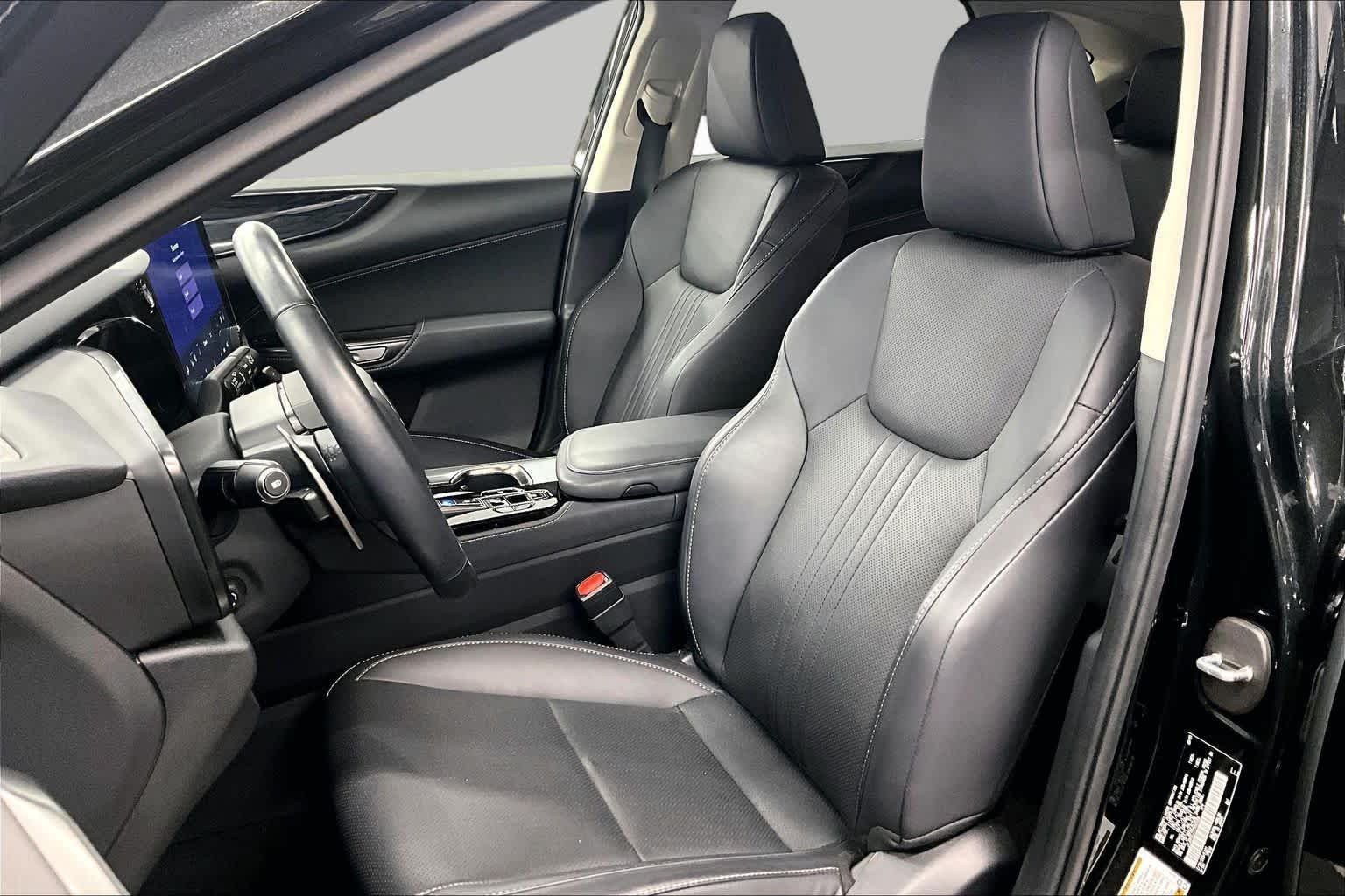 2026 Lexus NX Hybrid 350h - Photo 8