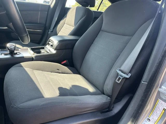Used 2013 Silver Dodge SXT image 31