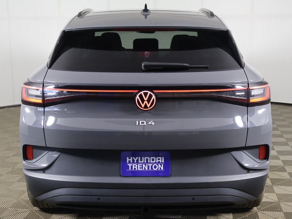 Used 2023 Gray Volkswagen Pro S image 13