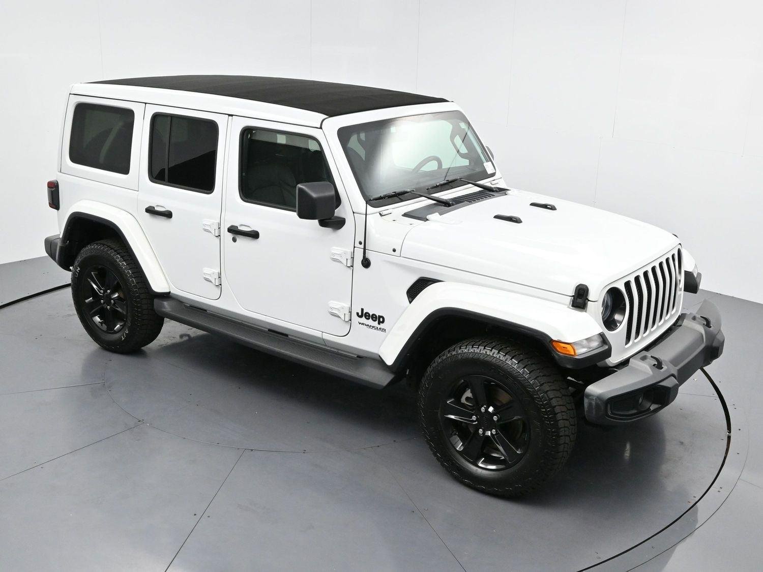 Used 2022 Bright White Clearcoat Jeep Unlimited Sahara Altitude image 38