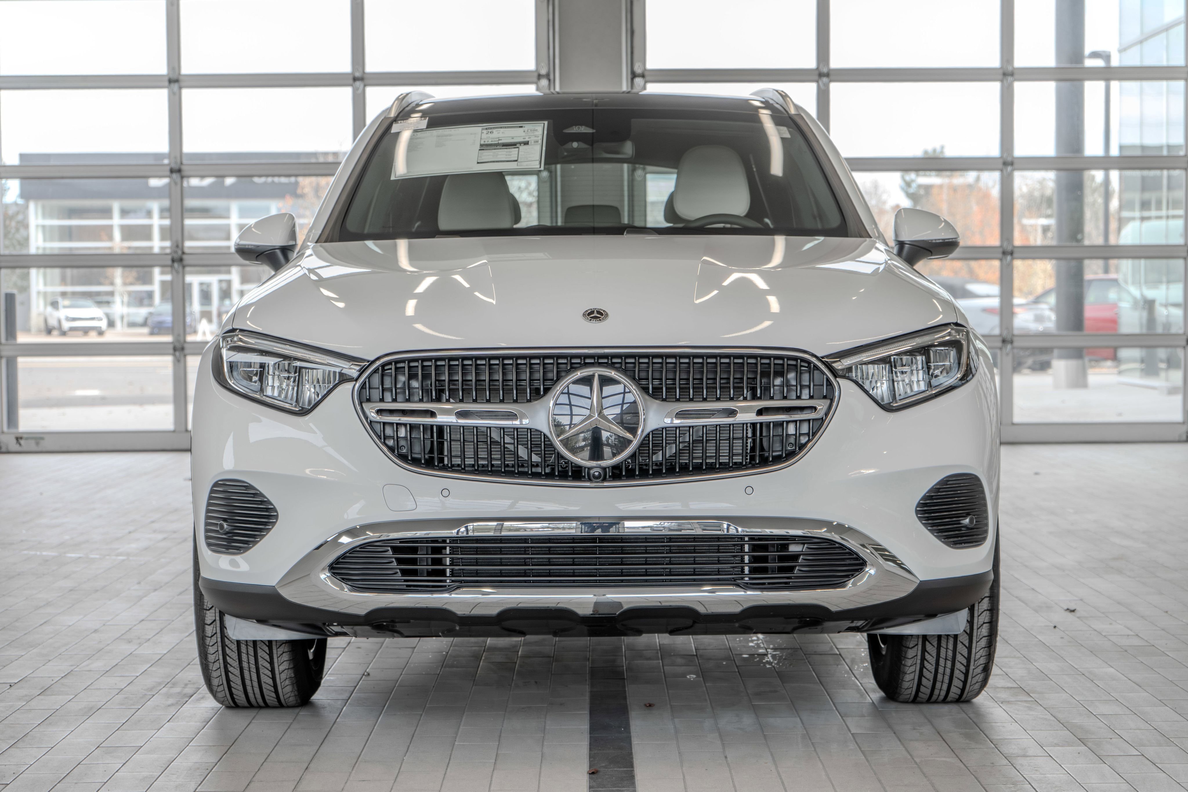 New 2026 Polar White Mercedes-Benz GLC 300 image 11
