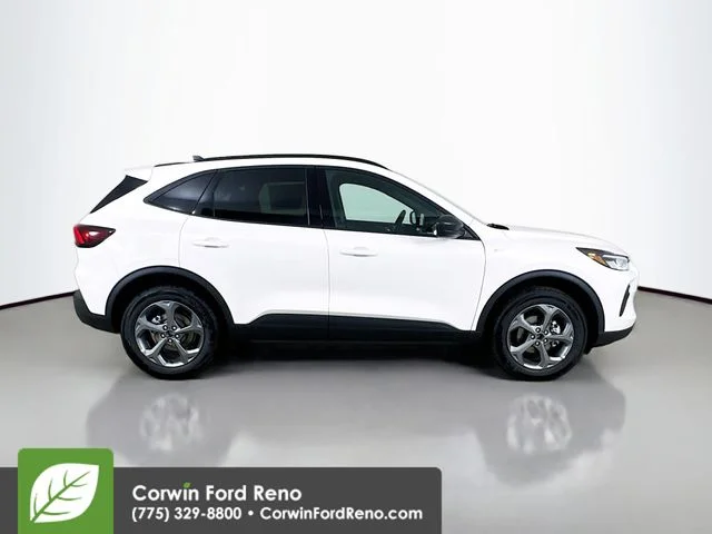 New 2026 Star White Metallic Tri-coat Ford ST-Line image 8