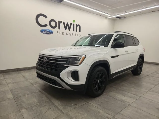 2024 Volkswagen Atlas 2.0T Atlas Peak Edt SE w/Tech 4MOTION's photo