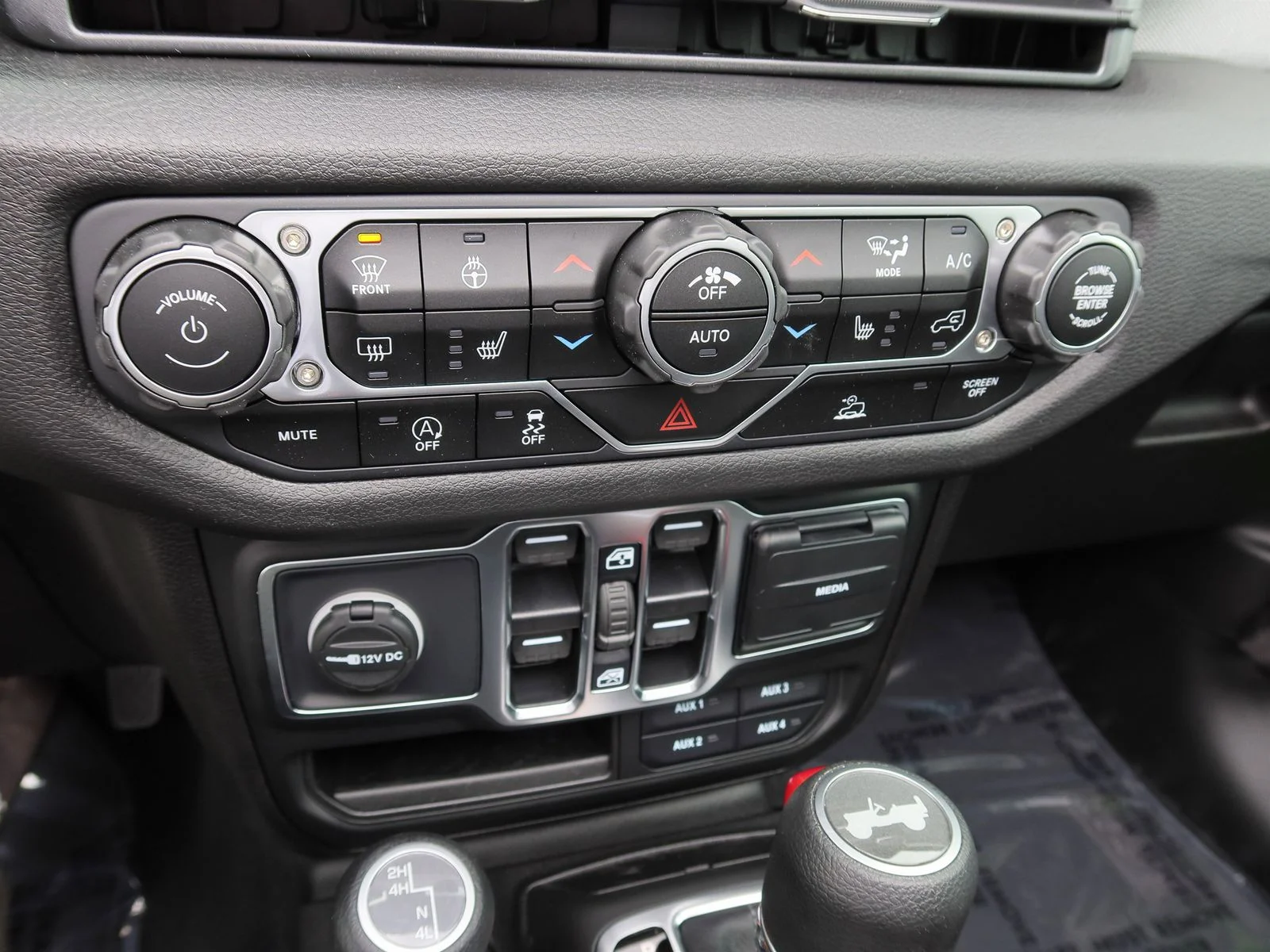 2025 Jeep Wrangler 4-Door Sport S - Photo 19