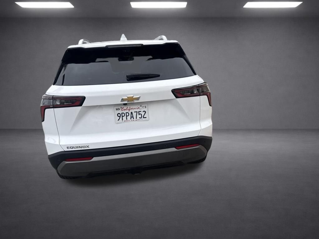 Used 2025 White Chevrolet LT image 15
