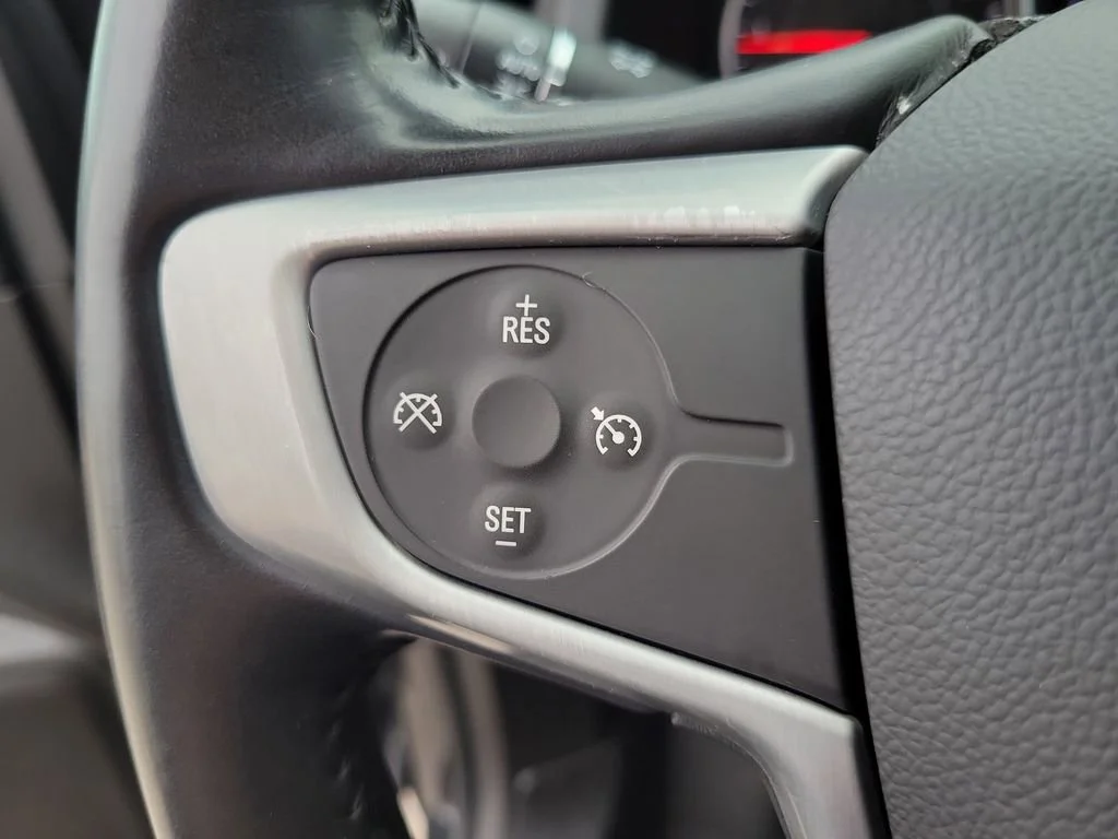 Used 2020 Carbon Black Metallic GMC SLE image 25