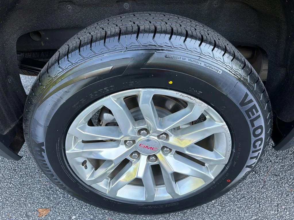Used 2019 Red GMC SLT image 17