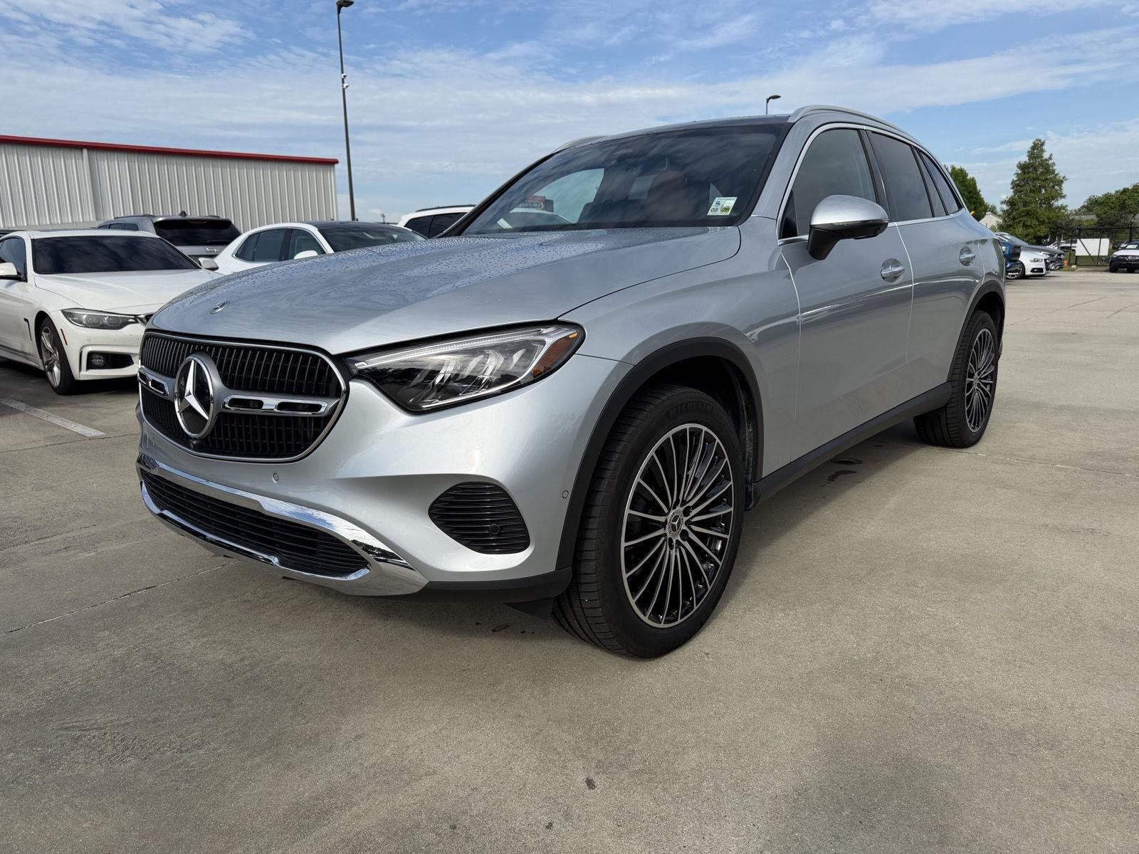 Certified Used 2026 Cirrus Silver Metallic Mercedes-Benz GLC 300 image 3