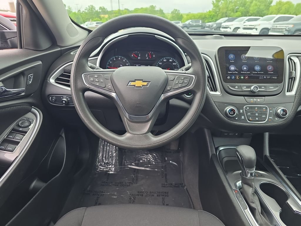 Used 2025 Black Chevrolet LT image 12