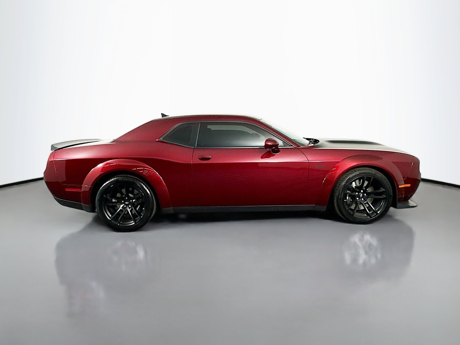 Used 2023 Octane Red Pearlcoat Dodge R/T Scat Pack Widebody image 7