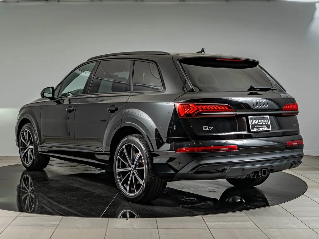 Used 2023 Mythos Black Metallic Audi 55 Premium Plus image 7