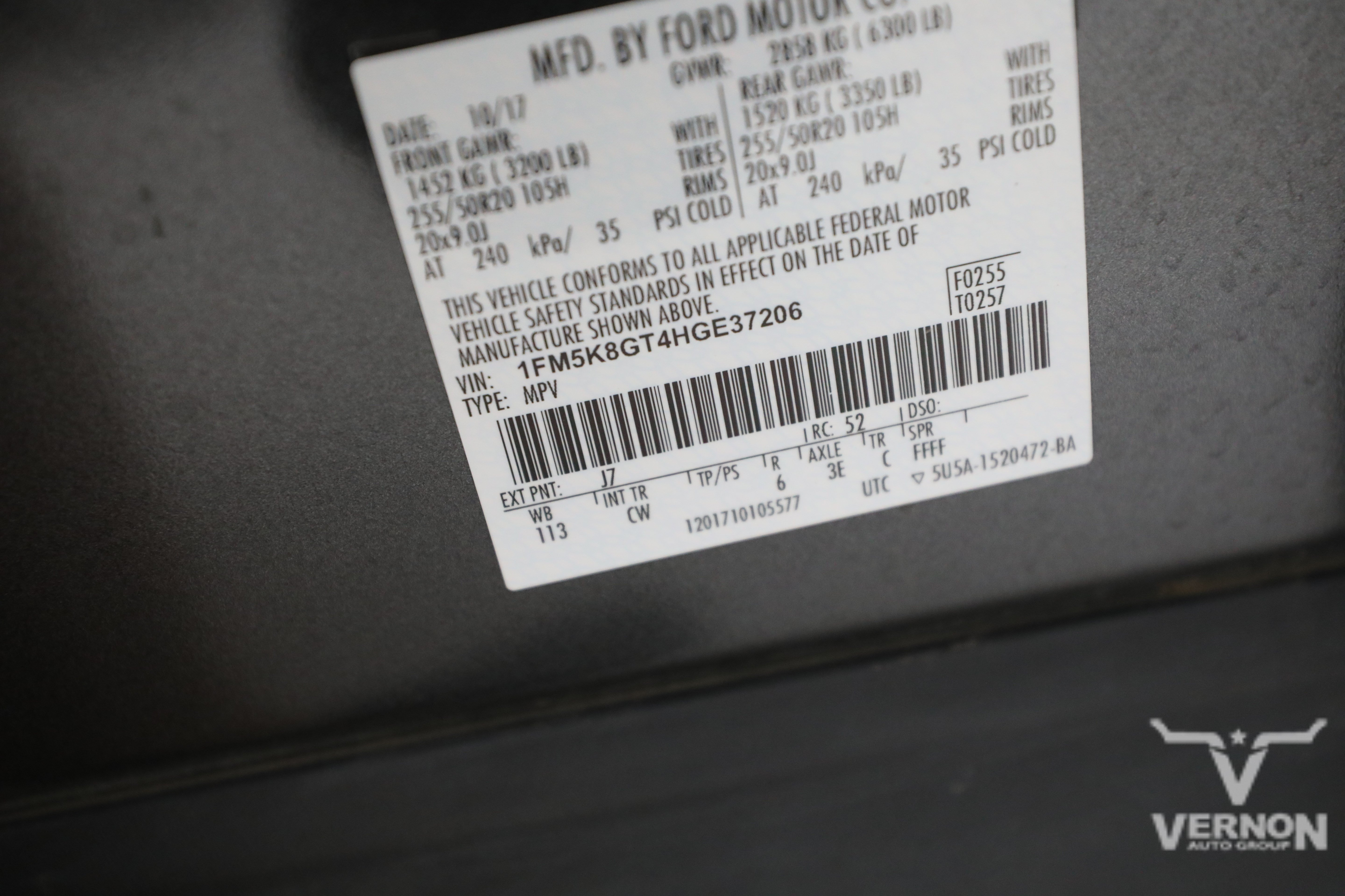 Used 2017 Gray Ford Y image 15
