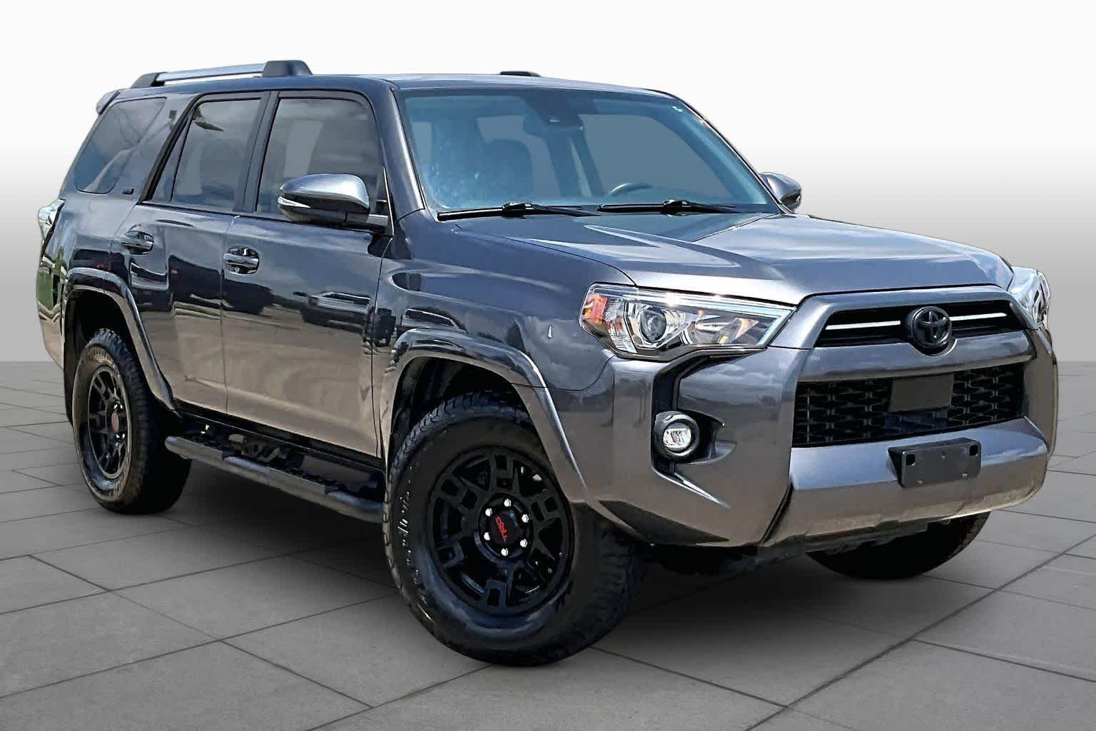 Used 2023 Magnetic Gray Metallic Toyota SR5 Premium image 3