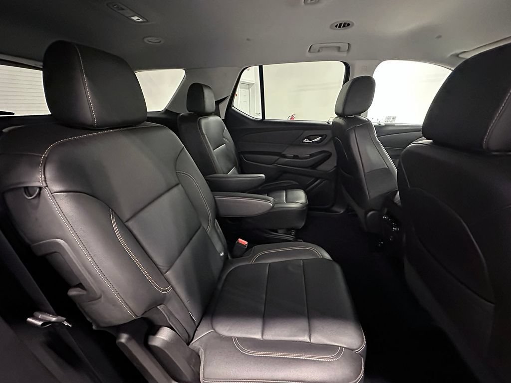 Used 2021 GRAPHITE METALLIC Chevrolet LT Leather image 25