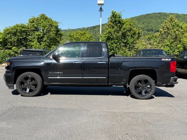 Used 2017 BLACK Chevrolet LTZ image 3