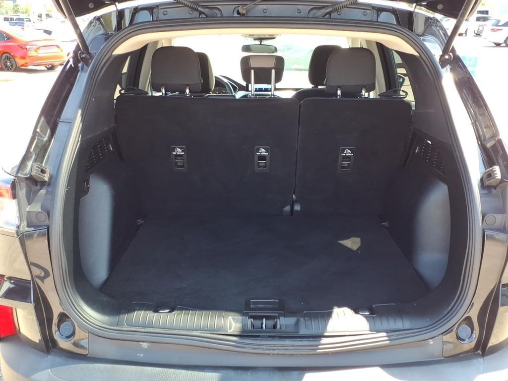 Used 2020 Black Metallic Ford SE image 23